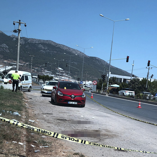 Mersin'de tartıştığı kadını av tüfeğiyle öldüren kişi intihar girişiminde b...