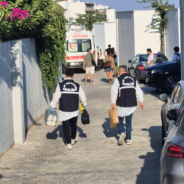 Bodrum'da iki sevgili başından vurulmuş halde ölü bulundu