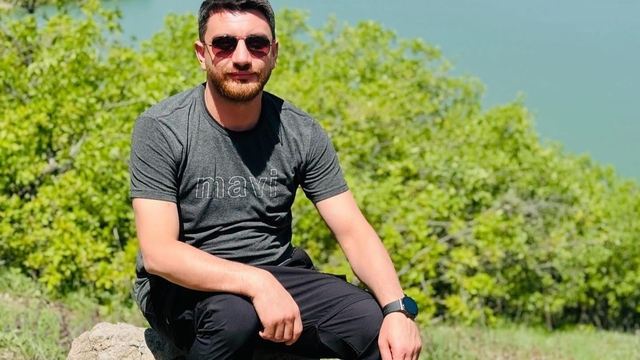 Kamyonetle çarpışan otomobilin sürücüsü öldü