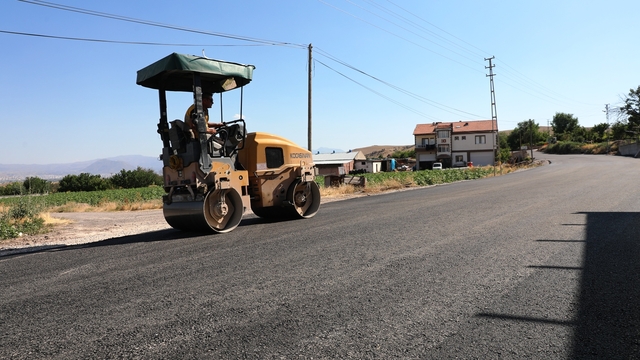 Kocasinan Belediyesi, Vatan ve Kuşcağız mahallelerindeki asfalt çalışmalarını tamamladı