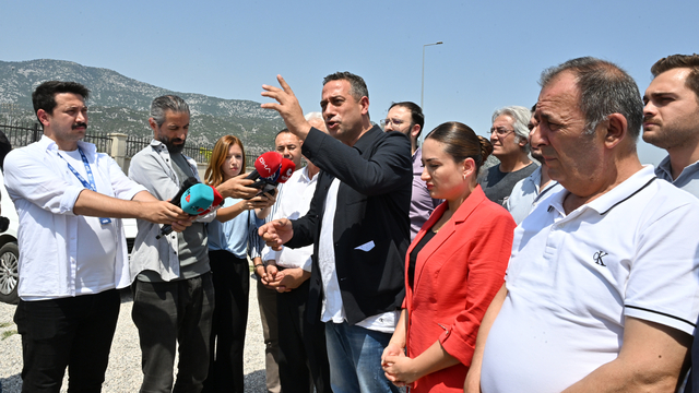 CHP'li Başarır, Muhittin Böcek'i ziyaret etti