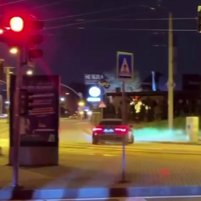 Otomobili ile drift atan ehliyetsiz sürücüye 83 bin TL ceza