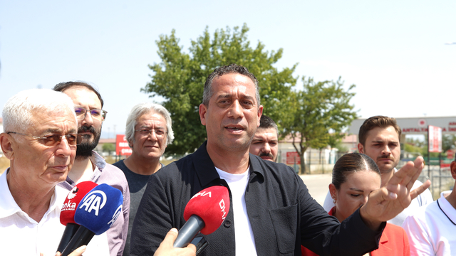 CHP Grup Başkanvekili Ali Mahir Başarır, Muhittin Böcek'i cezaevinde ziyaret etti