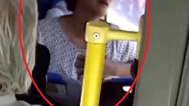 Otobüs şoförü fenalaşan yolcuyu hastaneye yetiştirdi