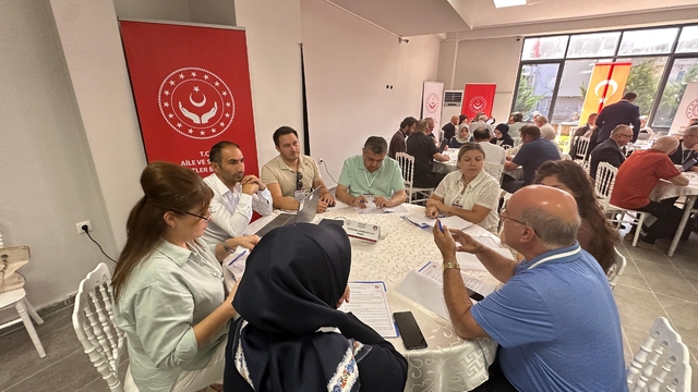 Bursa'da "Yaşlılık Çalıştayı" düzenlendi