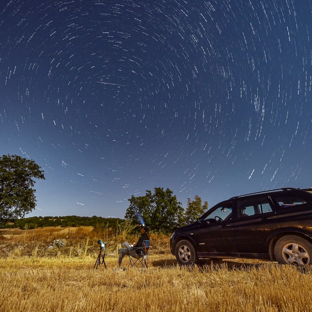 Gökyüzünde meteor şöleni