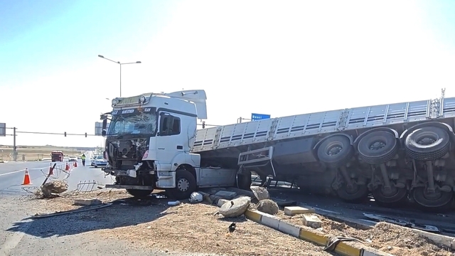 Aksaray'da  zincirleme trafik kazasında 3 kişi yaralandı