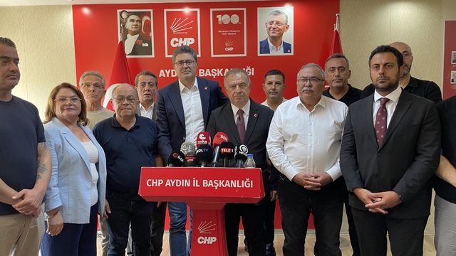CHP Genel Başkan Yardımcıları Zeybek ve Aytekin, Aydın'da değerlendirme toplantısına katıldı