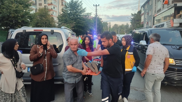 Çarşamba'da hafif ticari aracın çarptığı kadın yaralandı