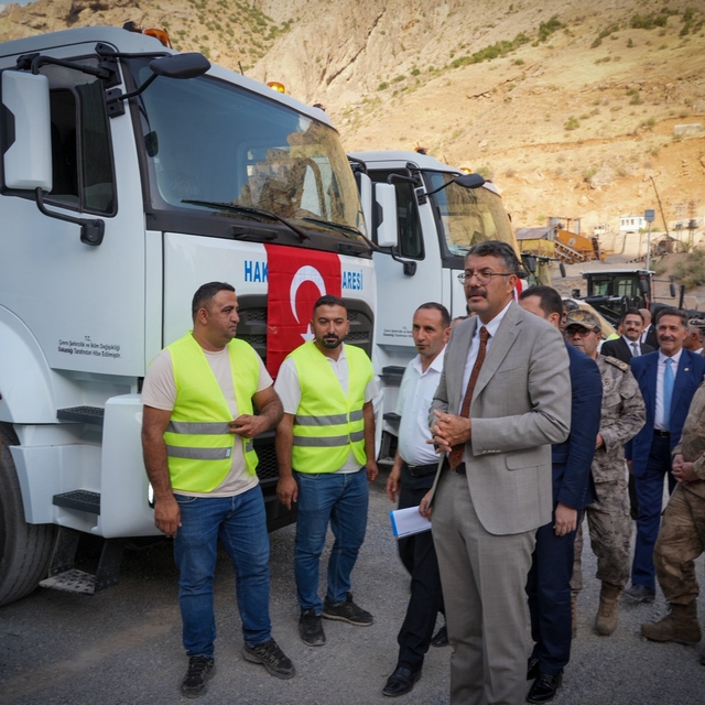 Hakkari Özel İdaresi'nin filosuna 12 araç eklendi