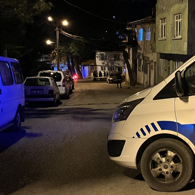 Çankırı'da iki zabıta memuru bıçaklanarak yaralandı