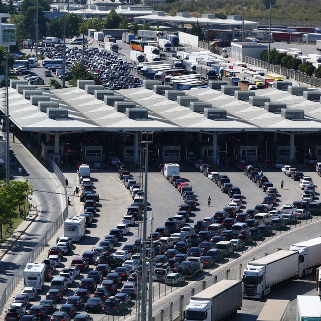 Gurbetçilerin hüzünlü dönüş yolculuğu sürüyor