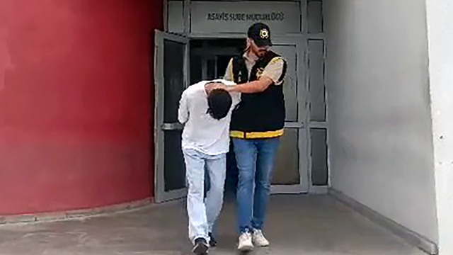 Suriyeli çifti vatandaşlık vaadi ve operasyon yalanıyla dolandırdı, yakalandı