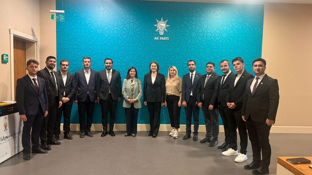 AK Parti Edirne Gençlik Kolları heyeti Ankara'da istişare kampına katıldı