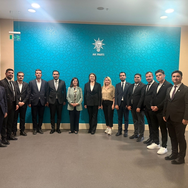 AK Parti Edirne Gençlik Kolları heyeti Ankara'da istişare kampına katıldı