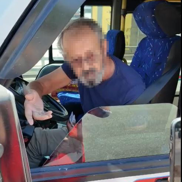 Ceza yazılan dolmuş şoförü: Telefonla kızımla konuşuyordum yasak mı