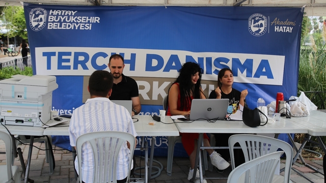 Hatay'da üniversite tercihi yapacak öğrencilere ücretsiz danışmanlık desteği