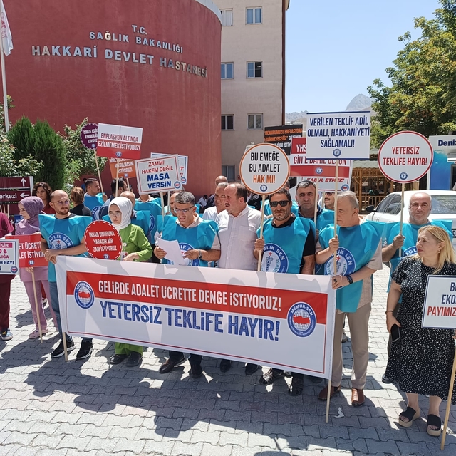 Sağlık-Sen Hakkari Şubesinden 8. Dönem Kamu Toplu Sözleşmesine ilişkin açık...