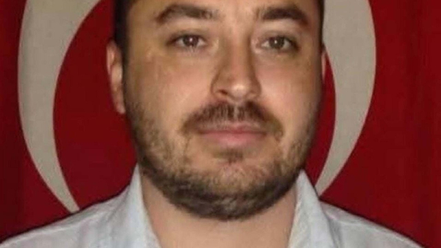 Çanakkale'de iki otomobilin çarpıştığı kazada ölen 6 kişinin kimlikleri belirlendi (2)