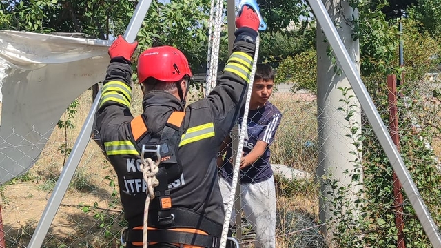 Konya'da kuyuya düşen keçi itfaiye ekiplerince kurtarıldı