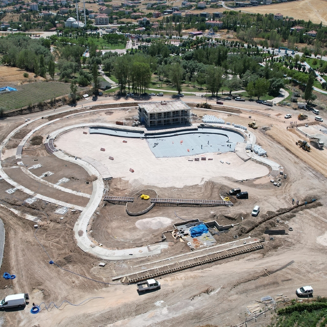 Kaymakamı Bakır ve Başkan Demirbaş, Angıt Gölü projesini inceledi