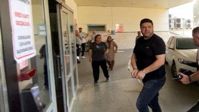 Tanınmış iş insanı ve şoförü tutuklandı