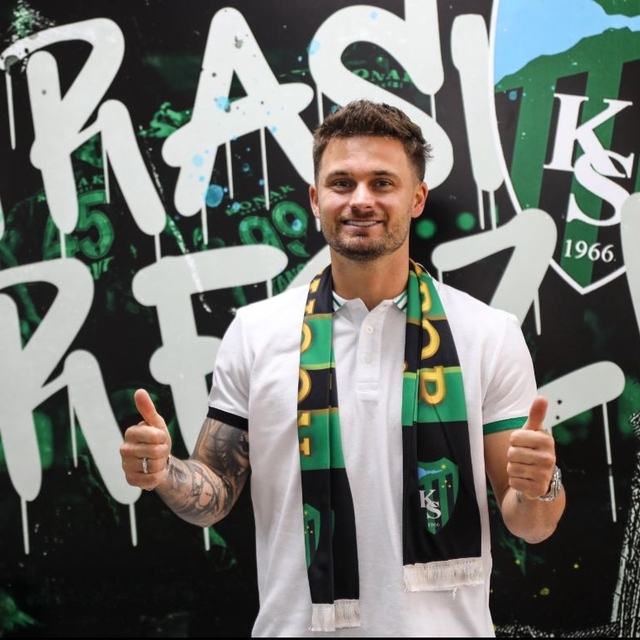 Kocaelispor, Karol Linetty ile 1+1 yıllık sözleşme imzaladı