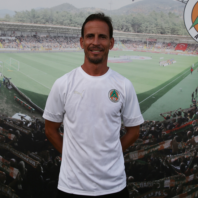 Joao Pereira, geçen sezon yaşadıkları sıkıntıları yaşamak istemiyor