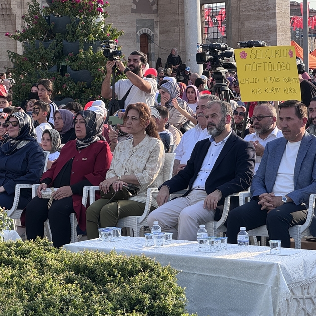 Konya'da yaz Ku'ran kursları kapanış töreni yapıldı