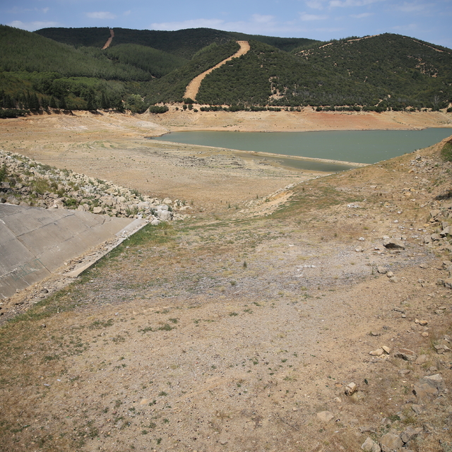 Edirne'de Kadıköy Barajı'nda su seviyesi yüzde 1'in altına düştü