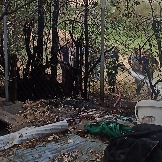 Hakkari'de itfaiye ekipleri farklı noktalardaki 4 yangını söndürdü