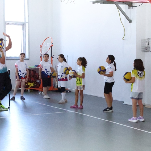 Büyükşehir Belediyesi Spor AŞ'nin yaz spor okullarında 3. dönem başladı