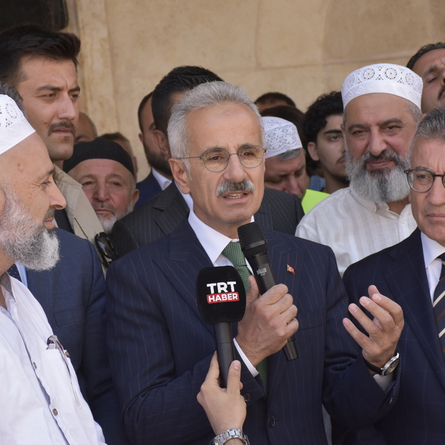 Bakan Uraloğlu: TÜRASAŞ'ın ürettiği vagonlar Silahlı Kuvvetlerimizin gücüne...