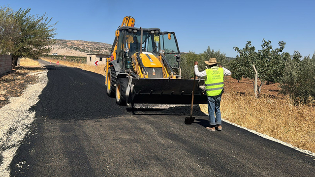 Araban'ın kırsal mahallelerindeki yollar onarılıyor