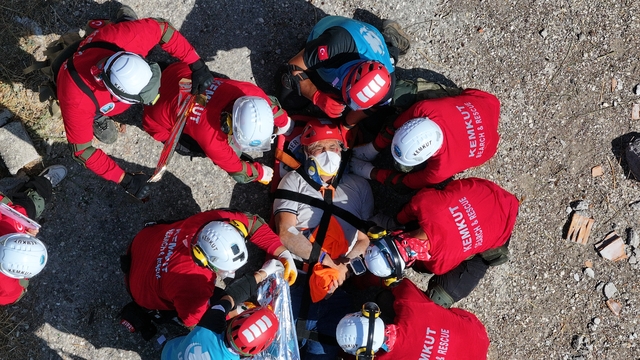 Antalya'da AFAD koordinesinde deprem tatbikatı yapıldı