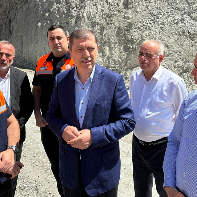 Karadeniz'e ulaşımı hızlandıracak yolun yüzde 83'ü tamam