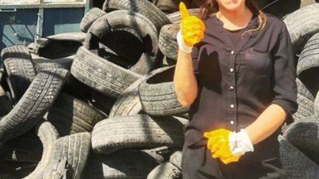 Atık yağ tankına düşüp ölen anne ile oğlu toprağa verildi