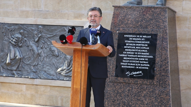 Tarım ve Orman Bakanı Yumaklı, Uluslararası Taşköprü Kültür ve Sarımsak Festivali'nde konuştu: