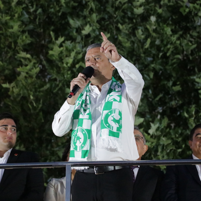 Özgür Özel: 38 tane birbirinden cesur kadın belediye başkanım var