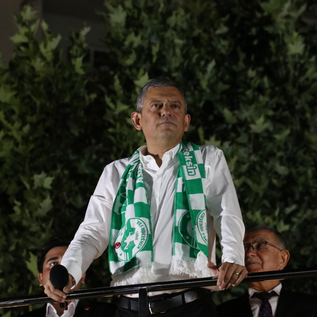 CHP Genel Başkanı Özel partisinin Kırşehir mitinginde konuştu: