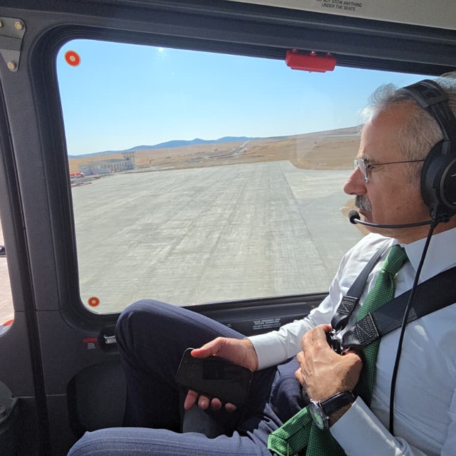 Bakan Uraloğlu: Yozgat Havalimanı'nı seneye açacağız (2)