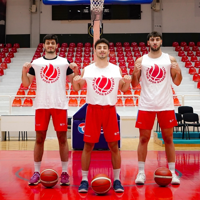 Petkimspor'a genç kan