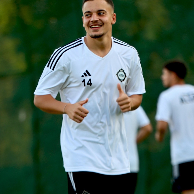 Altay'da gözler Sani'de