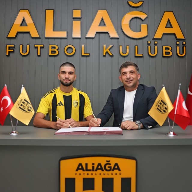 Aliağa FK'da Furkan'dan profesyonel imza