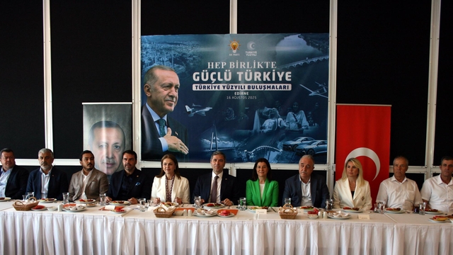 AK Parti'li Sırakaya: Duruşumuzu devam ettirdikçe, partimize katılımların devam edeceği muhtemel