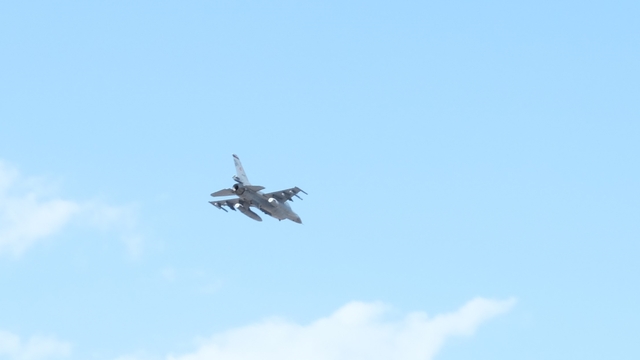 Çankırı'da 4. Uluslararası Tuz Festivali'nde F-16 savaş uçakları gösteri uçuşu yaptı