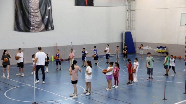 Bafra'da "Yaz Spor Okulları" gençlerin gelişimine katkı sağlıyor