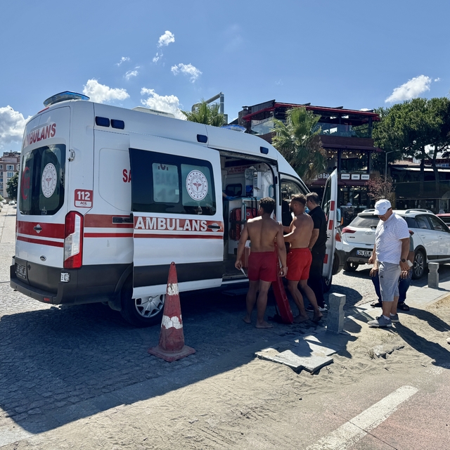 Samsun'da anne ve oğlu boğulma tehlikesi geçirdi