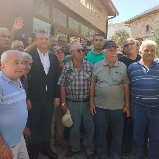 Özgür Özel: Kimsenin verdiği oy için özür dilemesine gerek yok