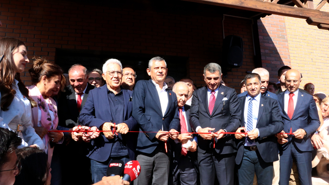 CHP Genel Başkanı Özel, Nevşehir'de Bağcılar Gürsel Erol Cemevi açılışında konuştu: